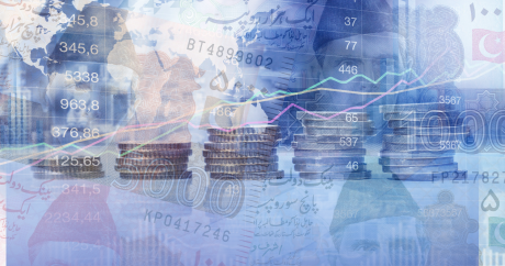 Pakistan’s Economic Quagmire: Navigating the Precipice of Crisis